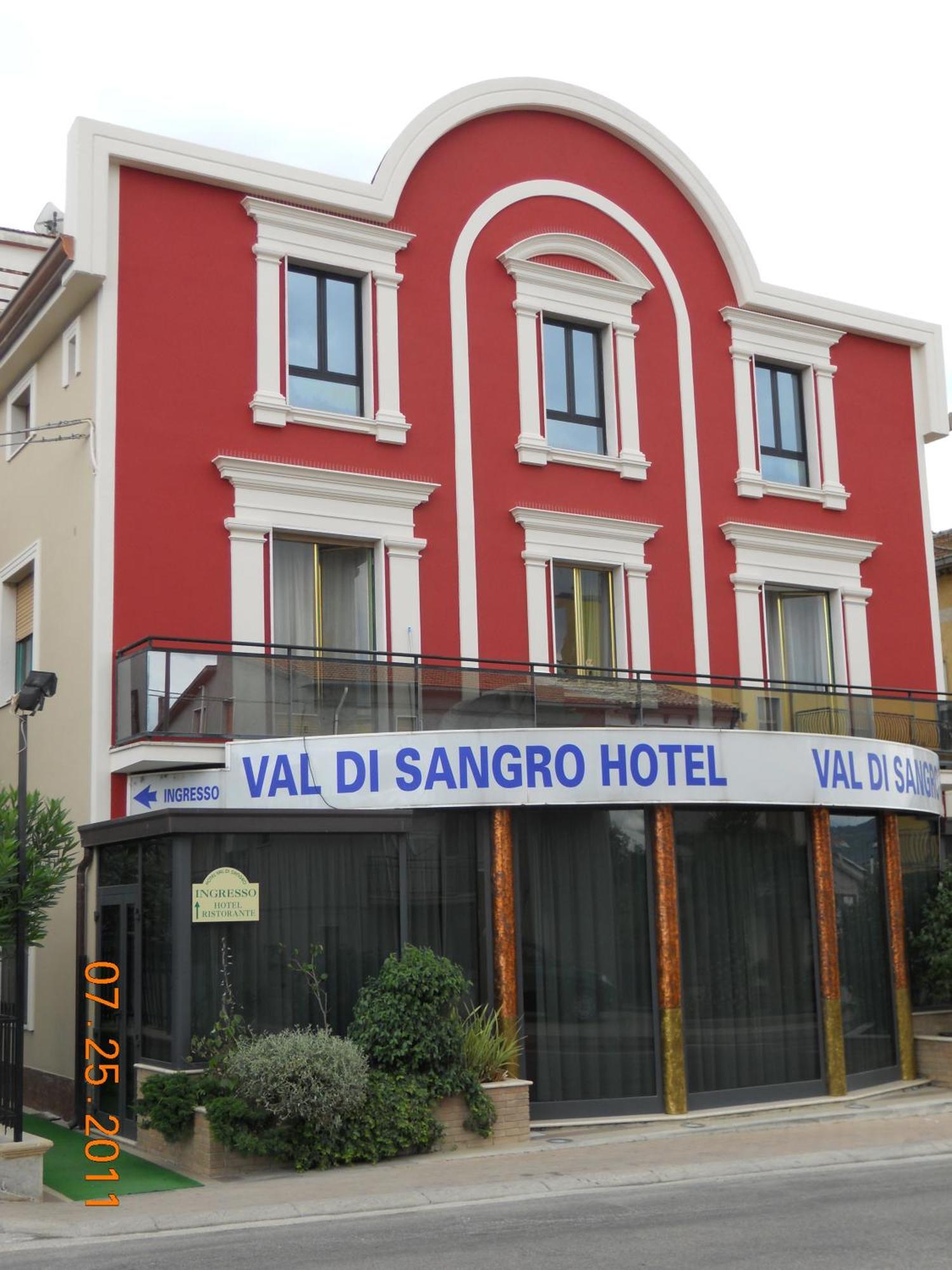 Hotel Val Di Sangro Perano Bagian luar foto