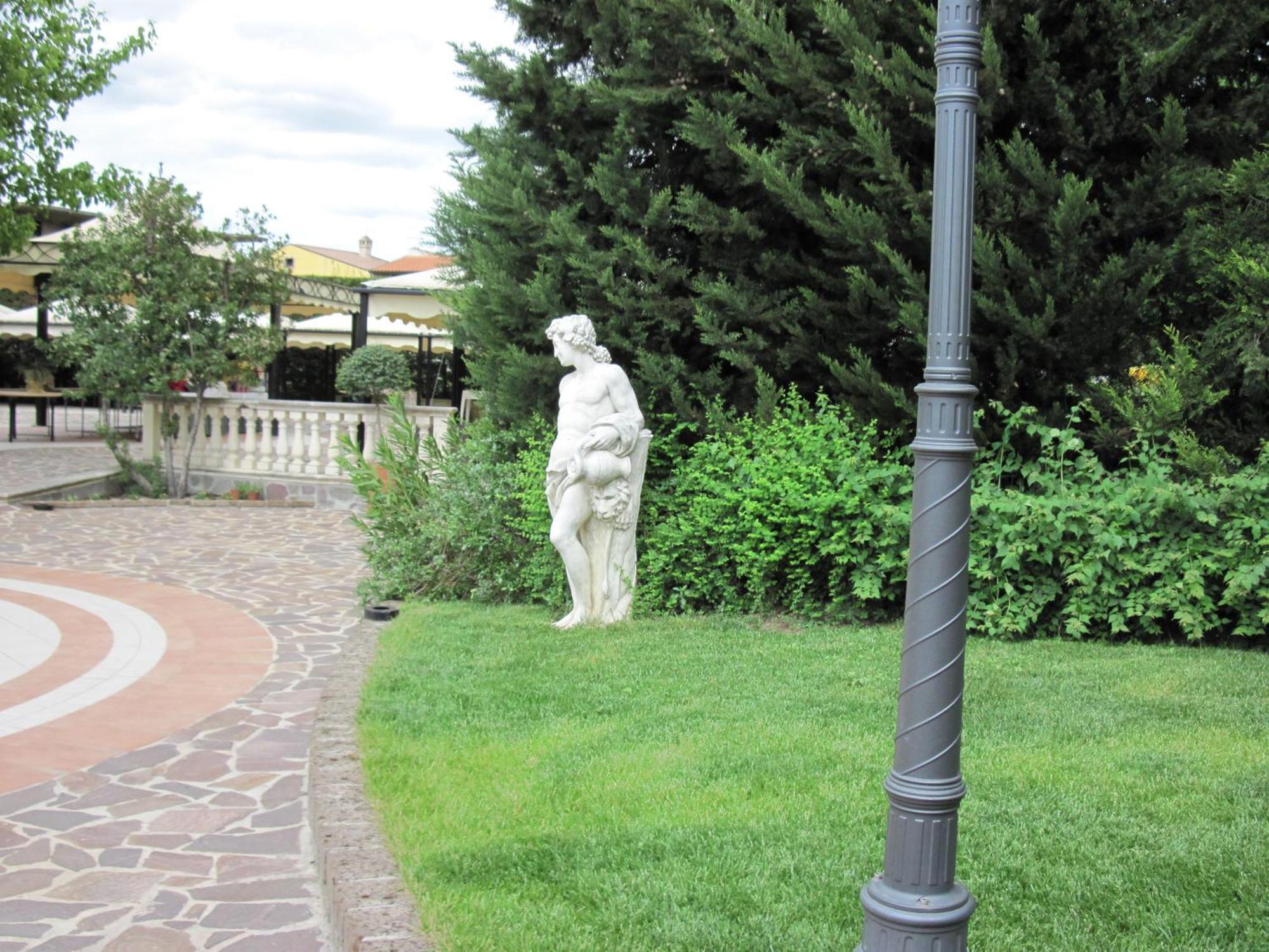 Hotel Val Di Sangro Perano Bagian luar foto